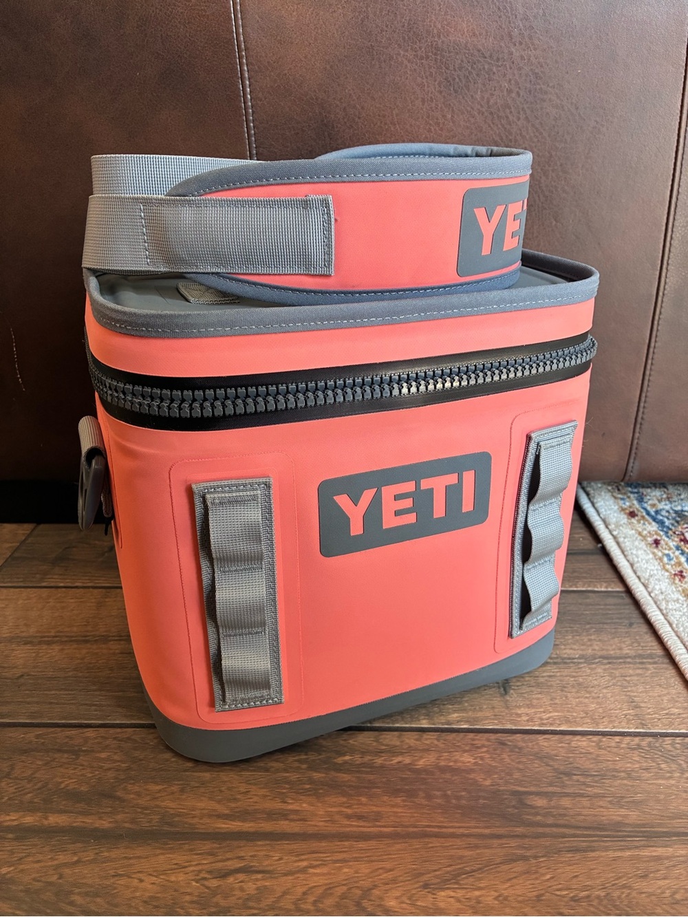 Yeti Hopper Flip 8